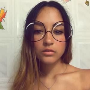 Meet your Posher, Leandra